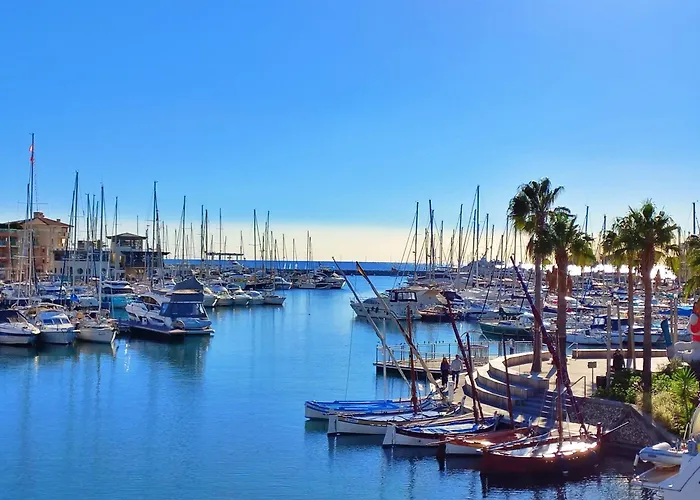 Port Frejus - Tout A Pied - Wifi - Clim